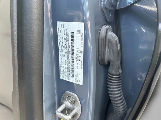 Used 2024 Blue Lincoln Premiere image 39