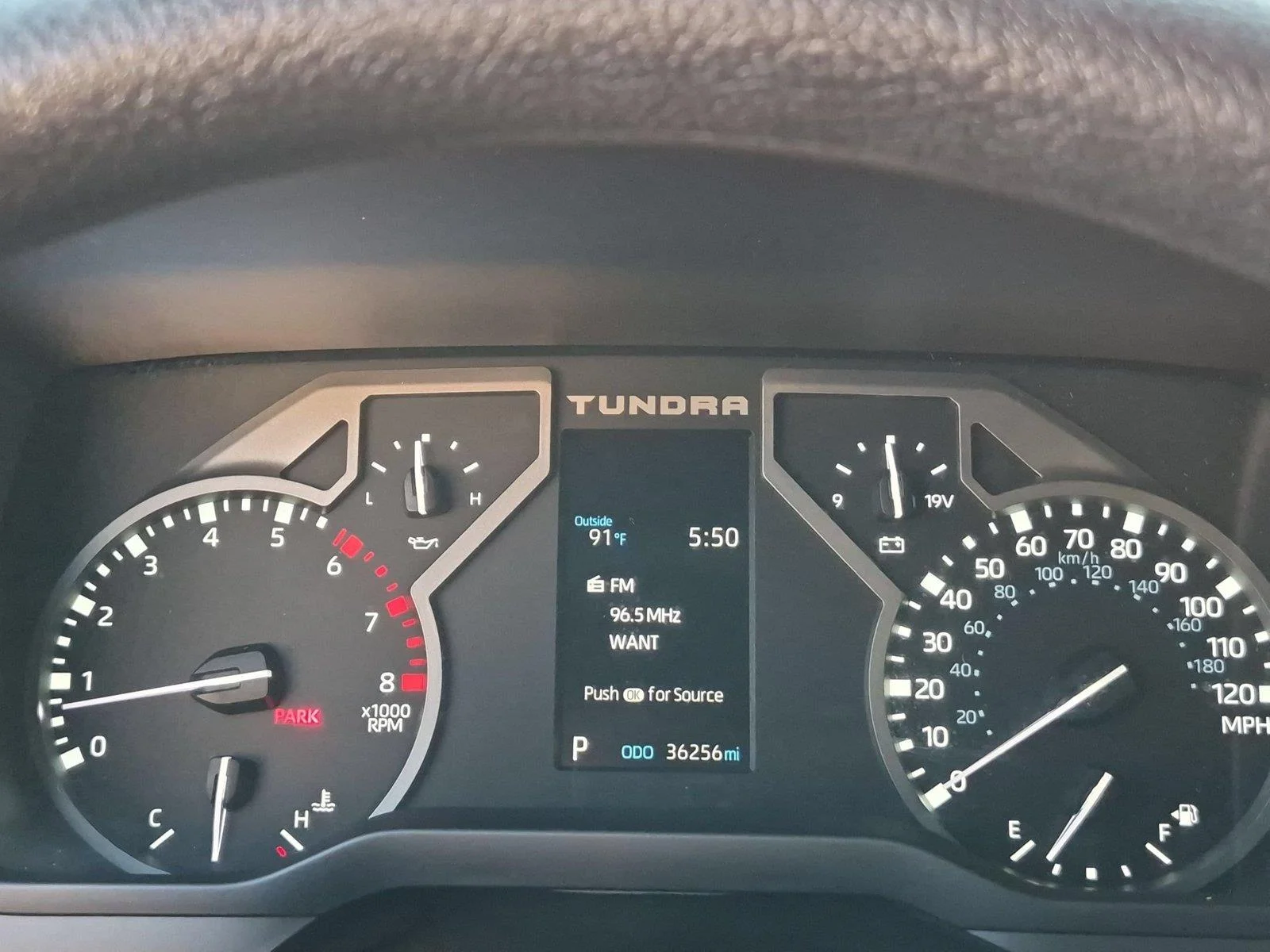 Used 2024 Ice Cap Toyota SR5 image 21