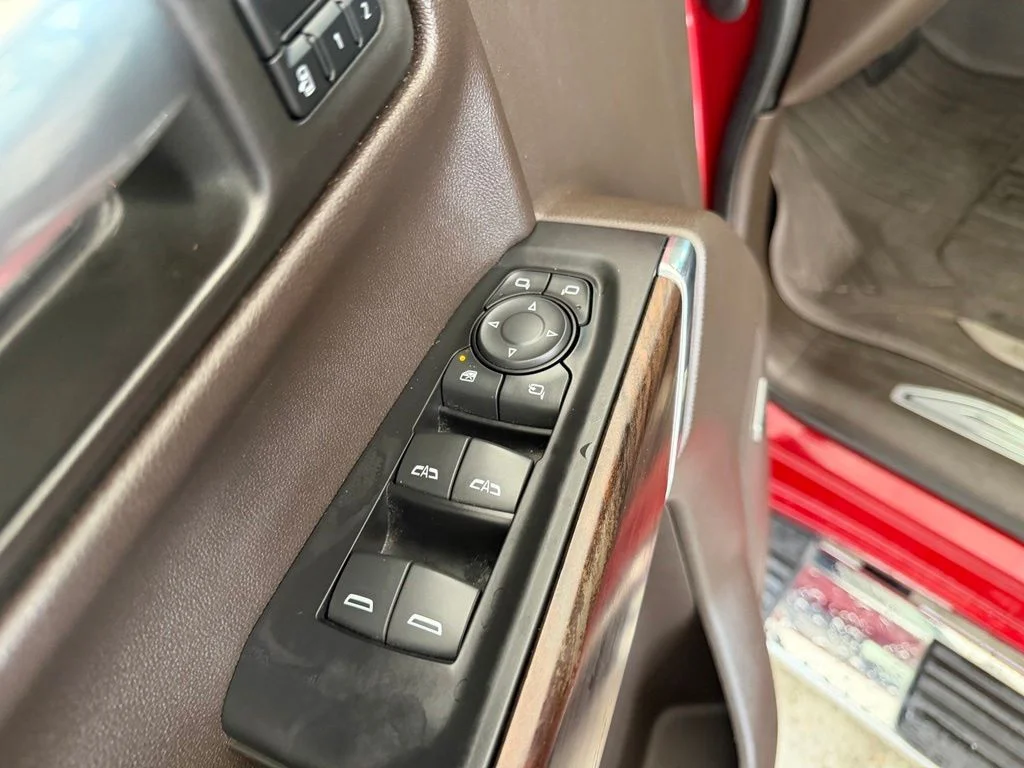 Used 2021 Red GMC SLT image 44