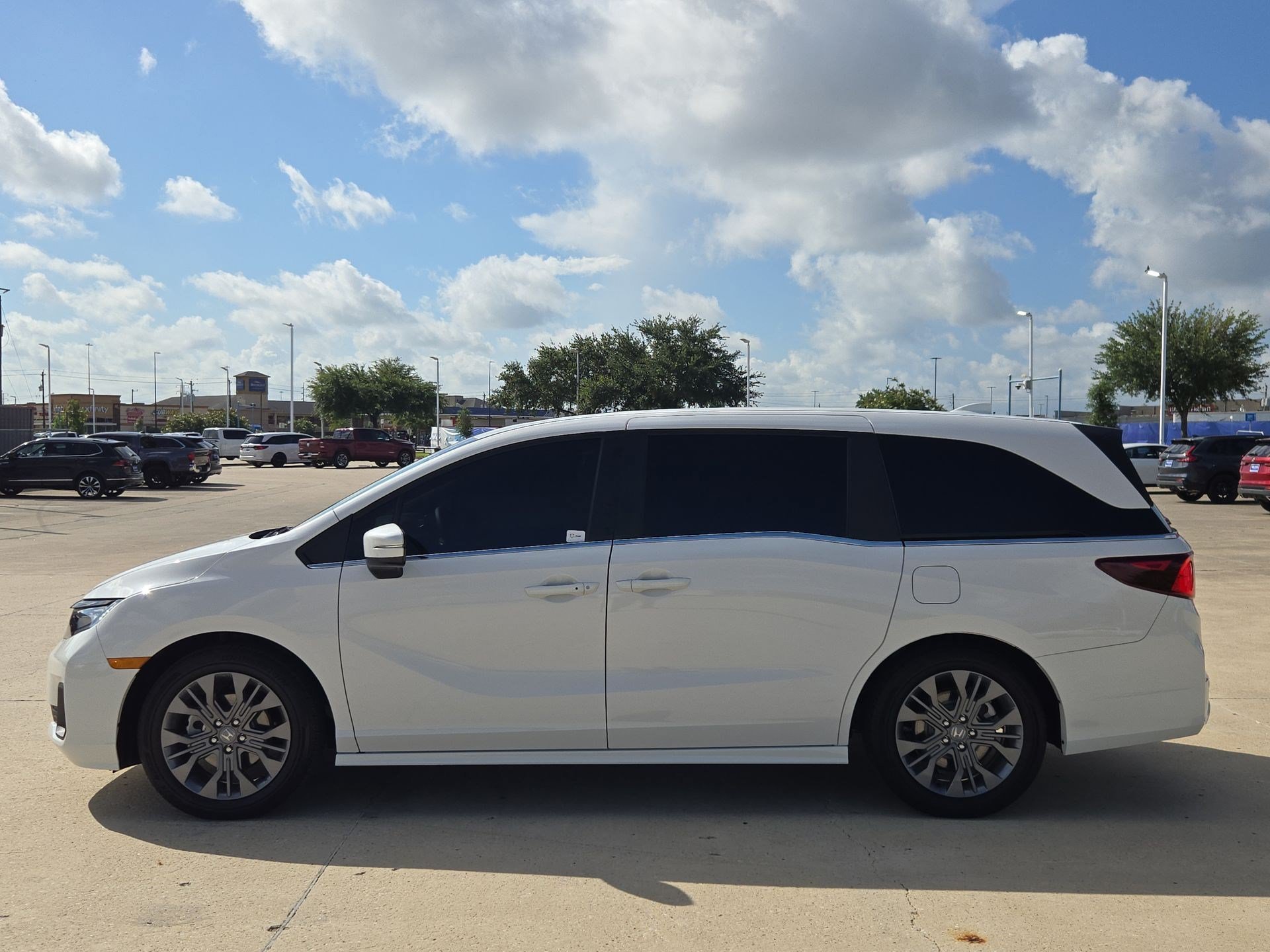 Certified Used 2026 Platinum White Pearl Honda Touring image 41