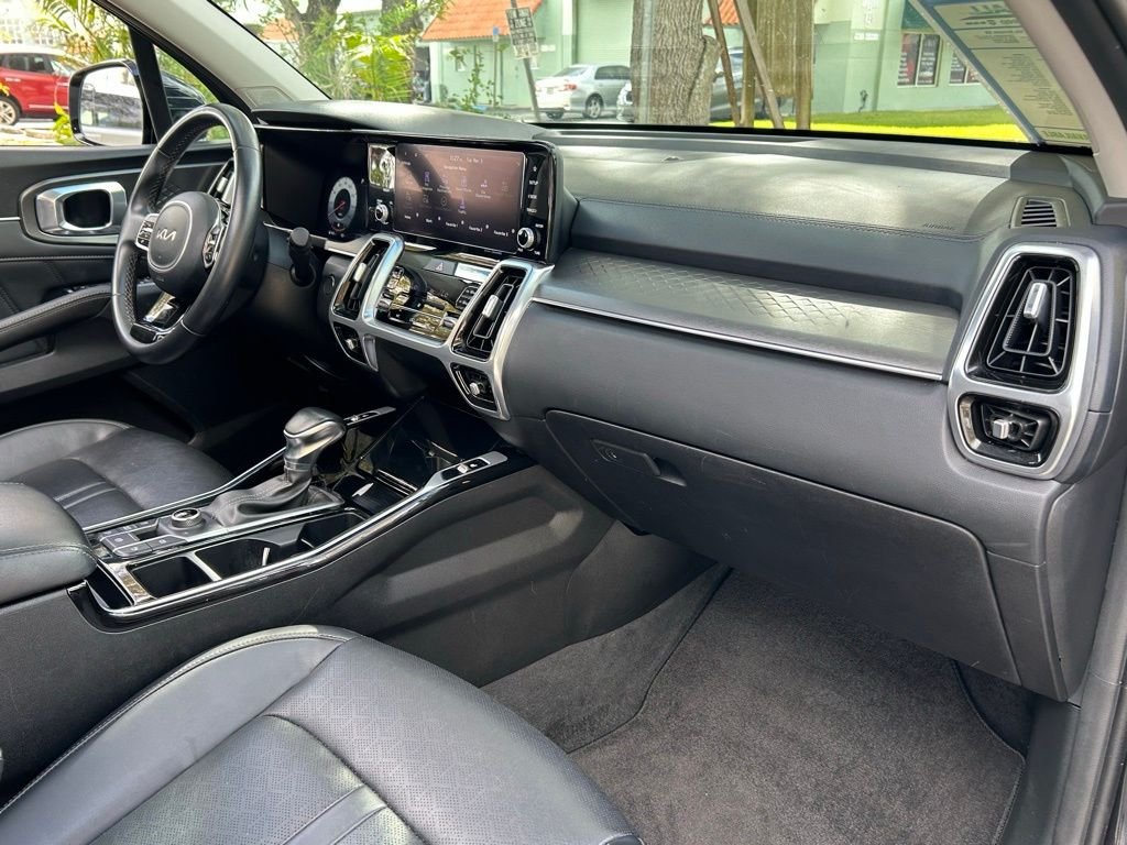 2023 Kia Sorento SX - Photo 39
