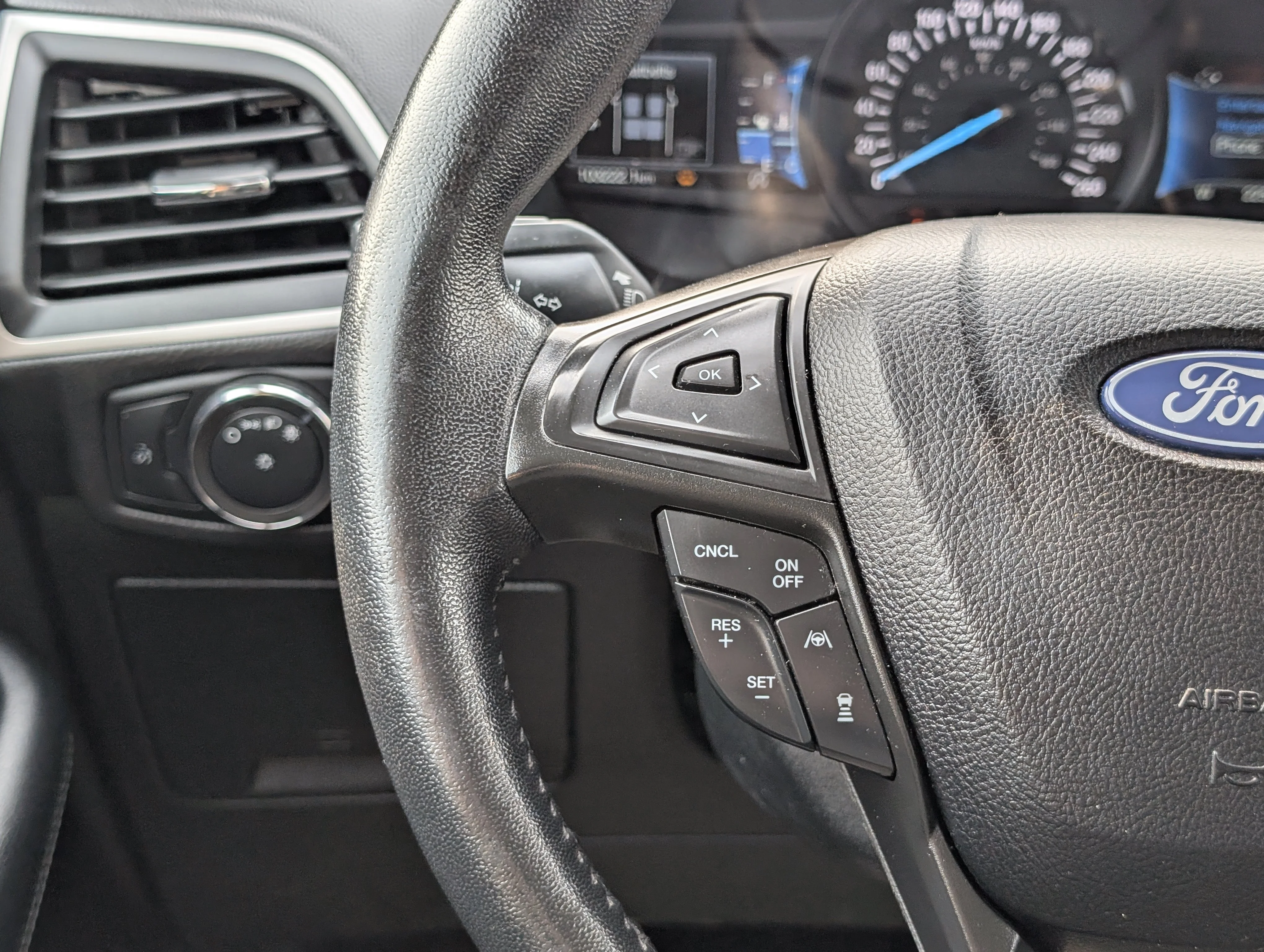 Used 2022 Silver Metallic Ford SEL AWD image 24