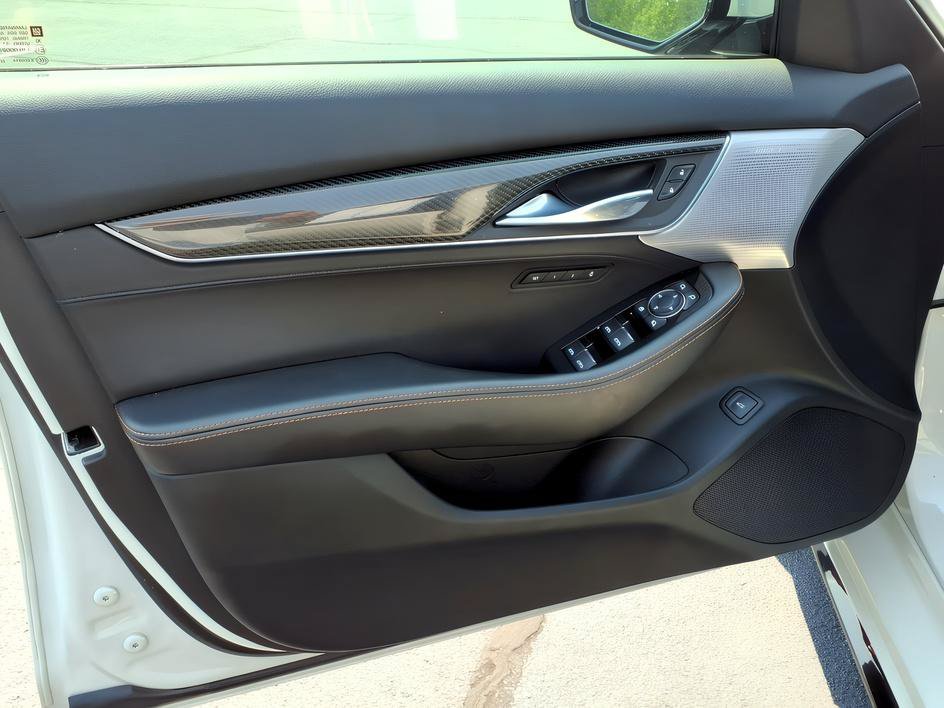Used 2021 Rift Metallic Cadillac V-Series image 18