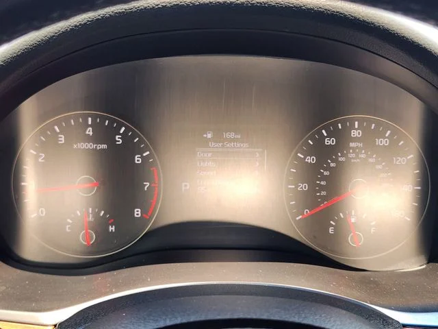 Used 2018 Snow White Pearl Kia Premium image 16