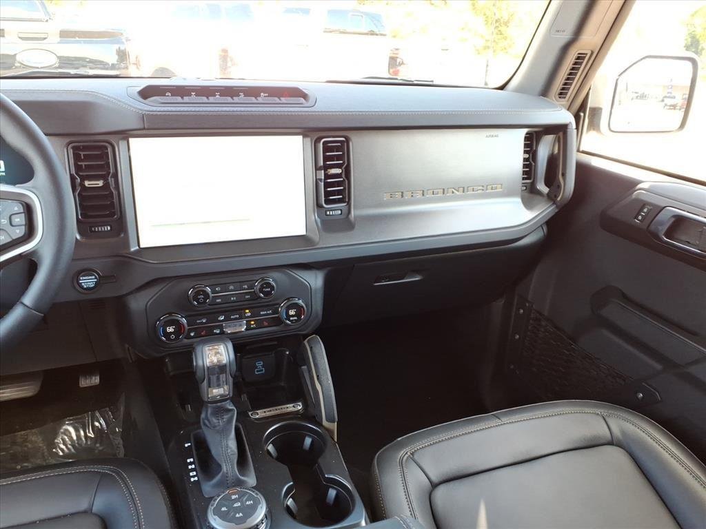 New 2025 Carbonized Gray Metallic Ford Badlands® image 25