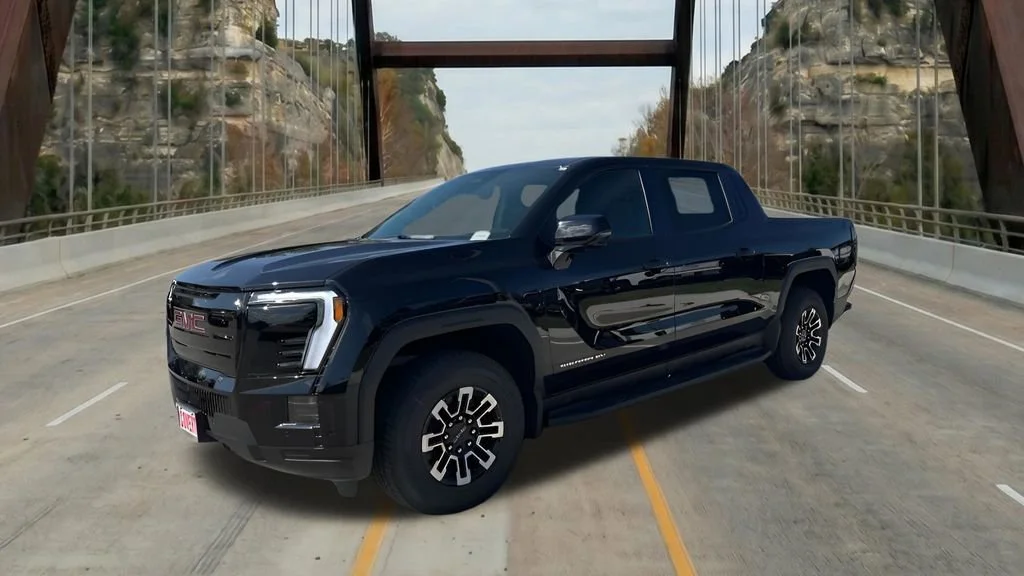New 2026 Onyx Black GMC Elevation Extended Range image 3
