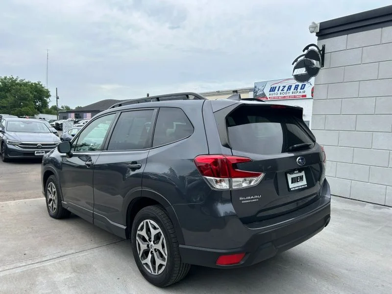 Used 2022 Gray Subaru Premium Sport Utility 4D image 8