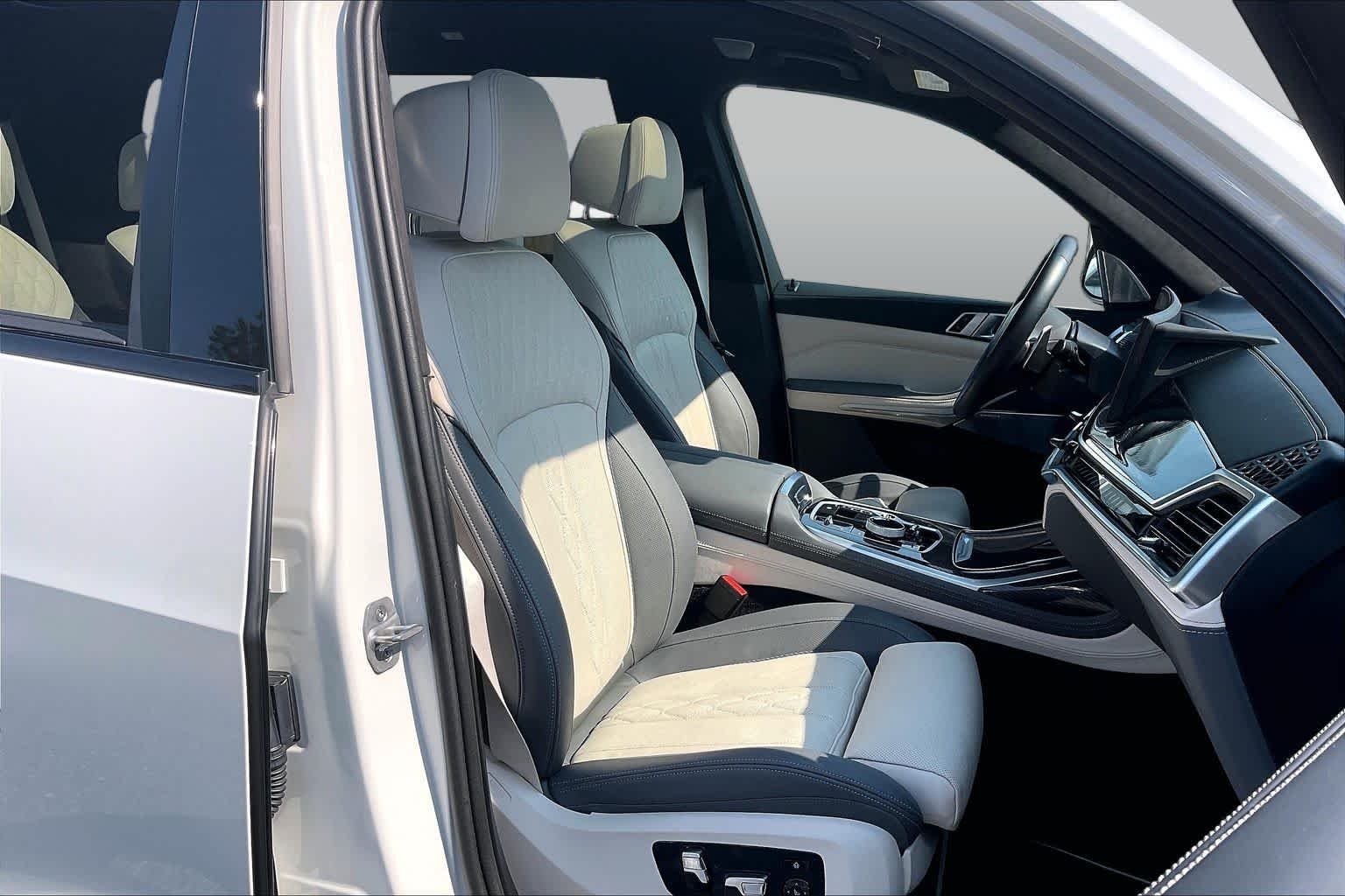 Certified Used 2024 Mineral White Metallic BMW M60i image 8