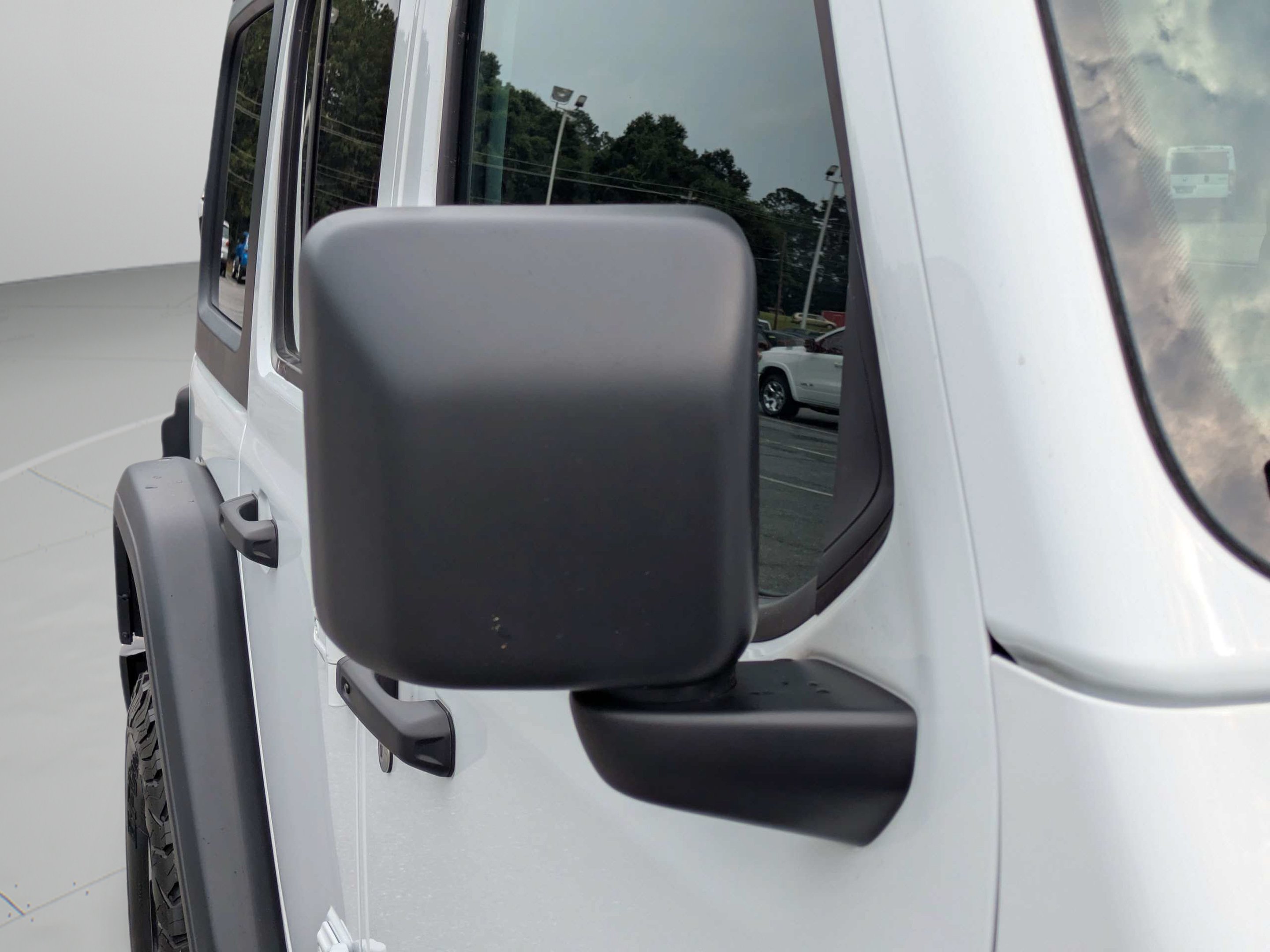 Used 2026 Bright White Clearcoat Jeep Rubicon image 28