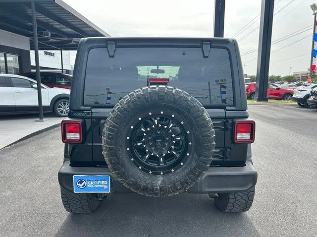 Used 2020 Black Jeep Sport S image 5