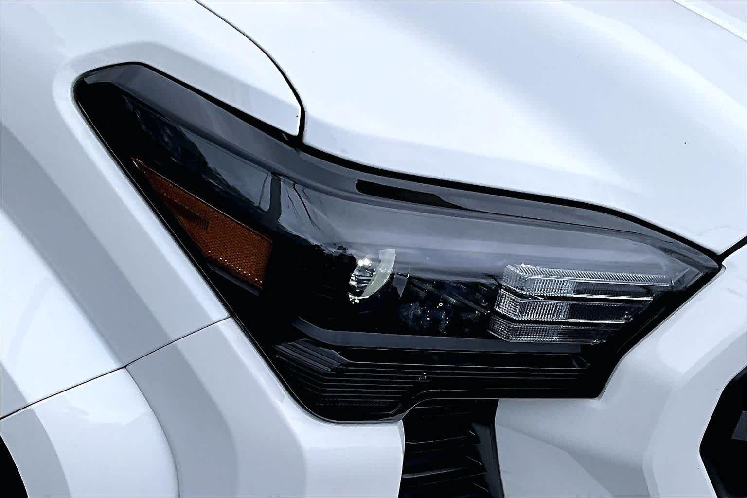 Certified Used 2024 Ice Cap Toyota SR image 28