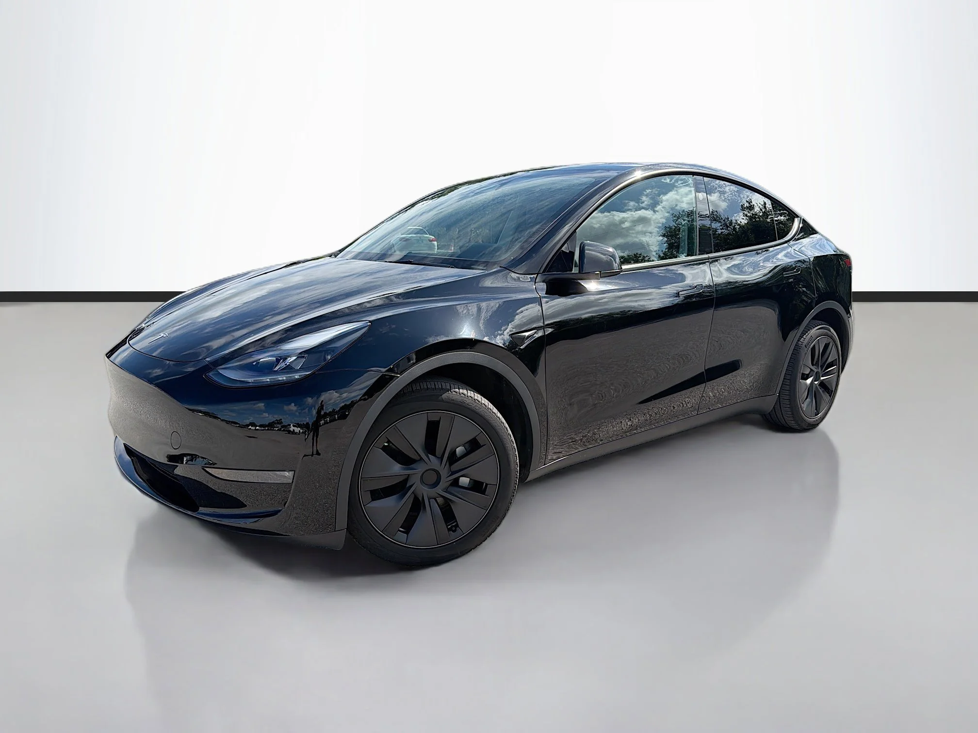 2025 Tesla Model Y Long Range Dual Motor All-Wheel Drive's photo