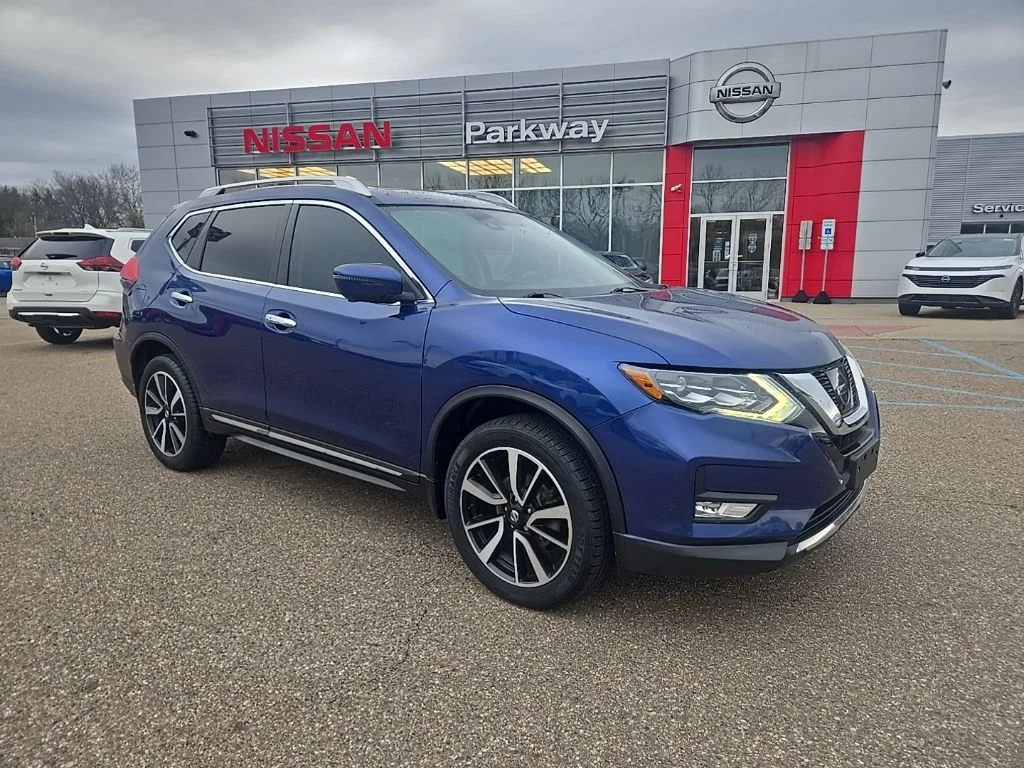 2017 Nissan Rogue SL AWD's photo