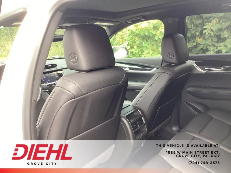 Used 2021 White Cadillac Premium Luxury image 12