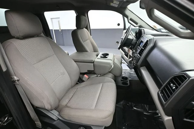 Used 2018 Black Ford XLT image 37
