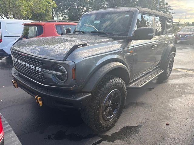 Used 2021 Gray Ford Badlands image 9