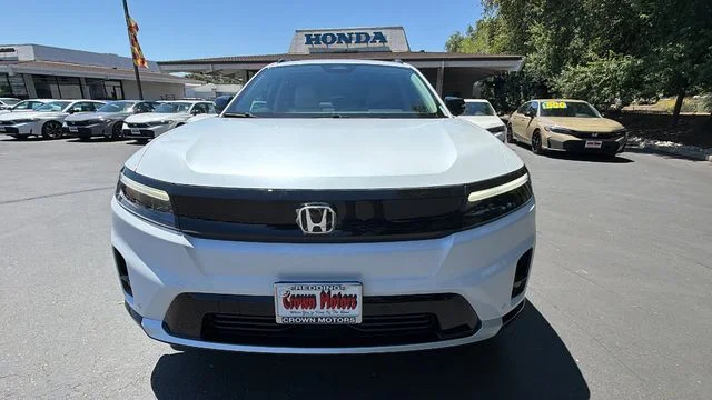 New 2026 Frostline White Pearl Honda 2WD Touring image 8