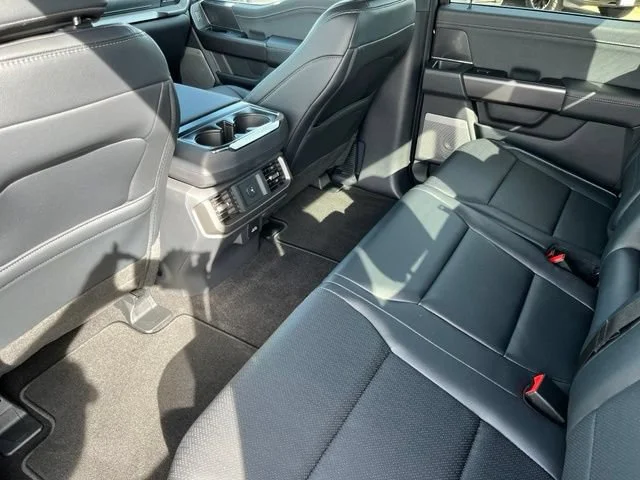 Used 2026 Black Ford LARIAT image 18