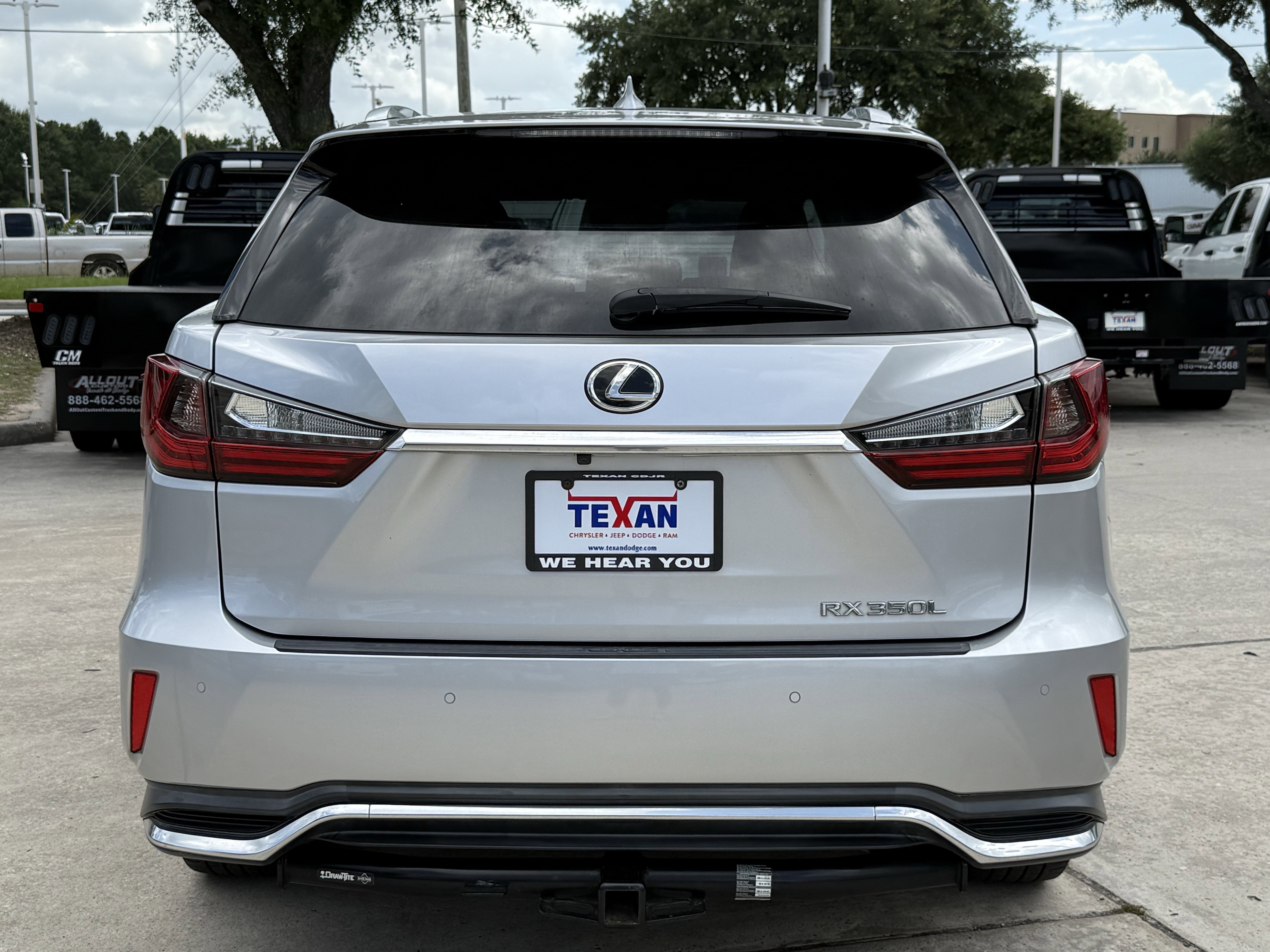 Used 2018 Silver Lexus RX 350L Premium image 5