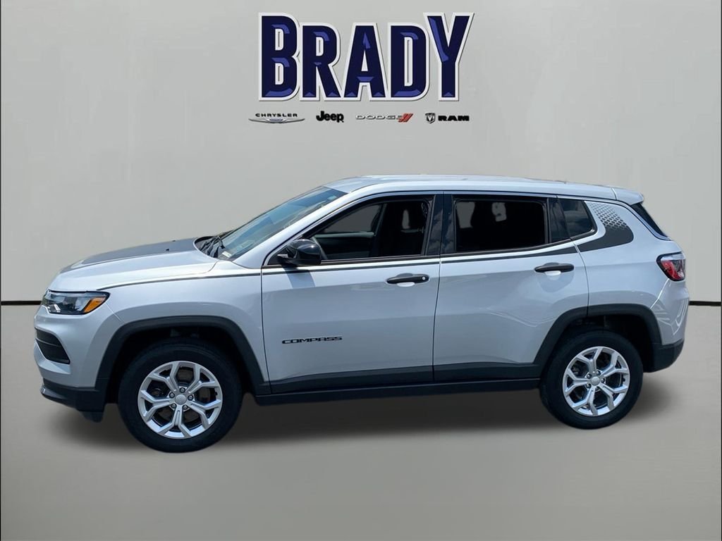 New 2024 Silver Zynith Metallic Clear-Coat Exterior Paint Jeep Sport image 4