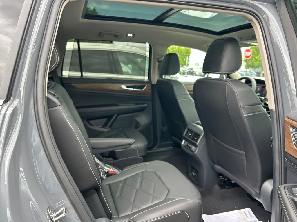 New 2026 Gray Volkswagen 2.0T SE w/Technology image 45