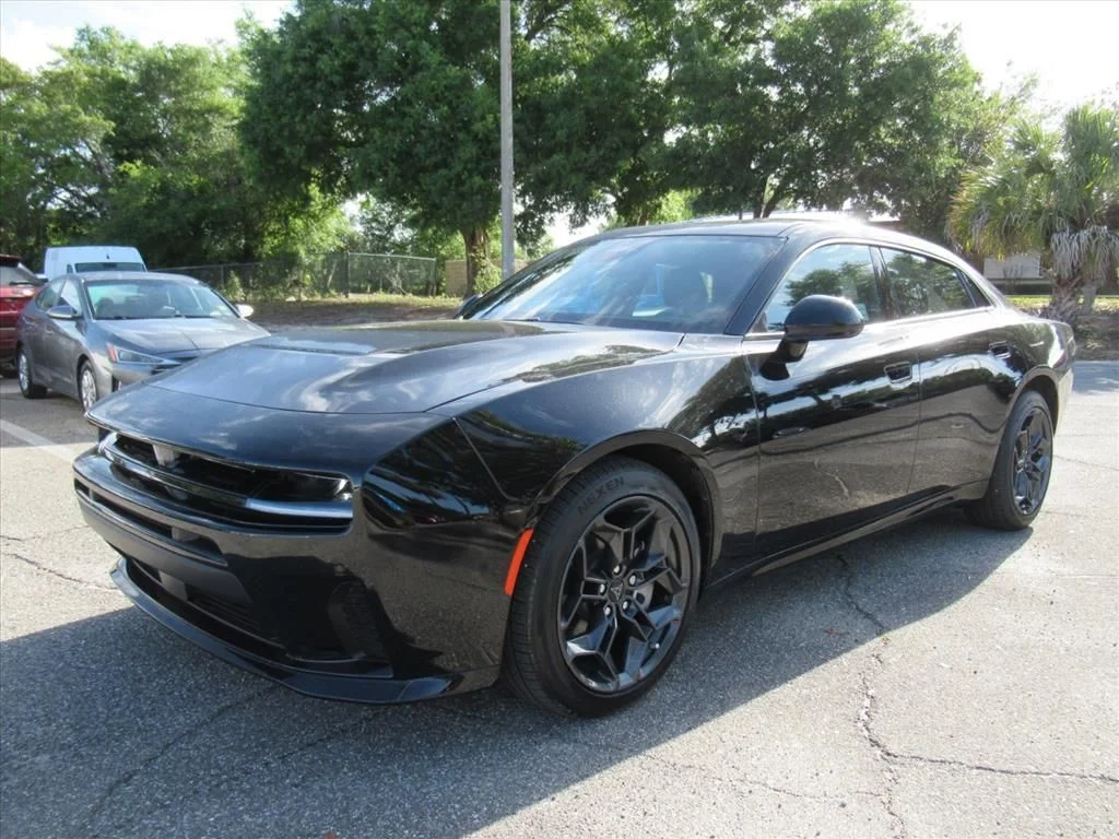 New 2026 Diamond Black Crystal Pearlcoat Dodge R/T image 3