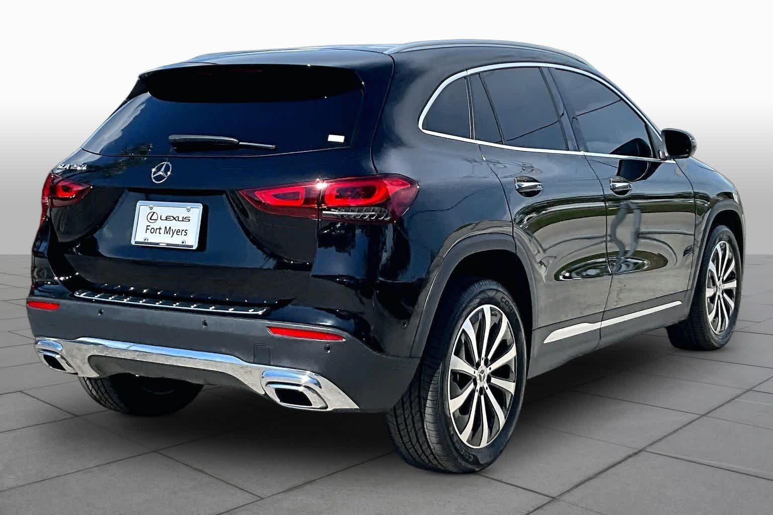 Used 2023 Night Black Mercedes-Benz GLA 250 image 13