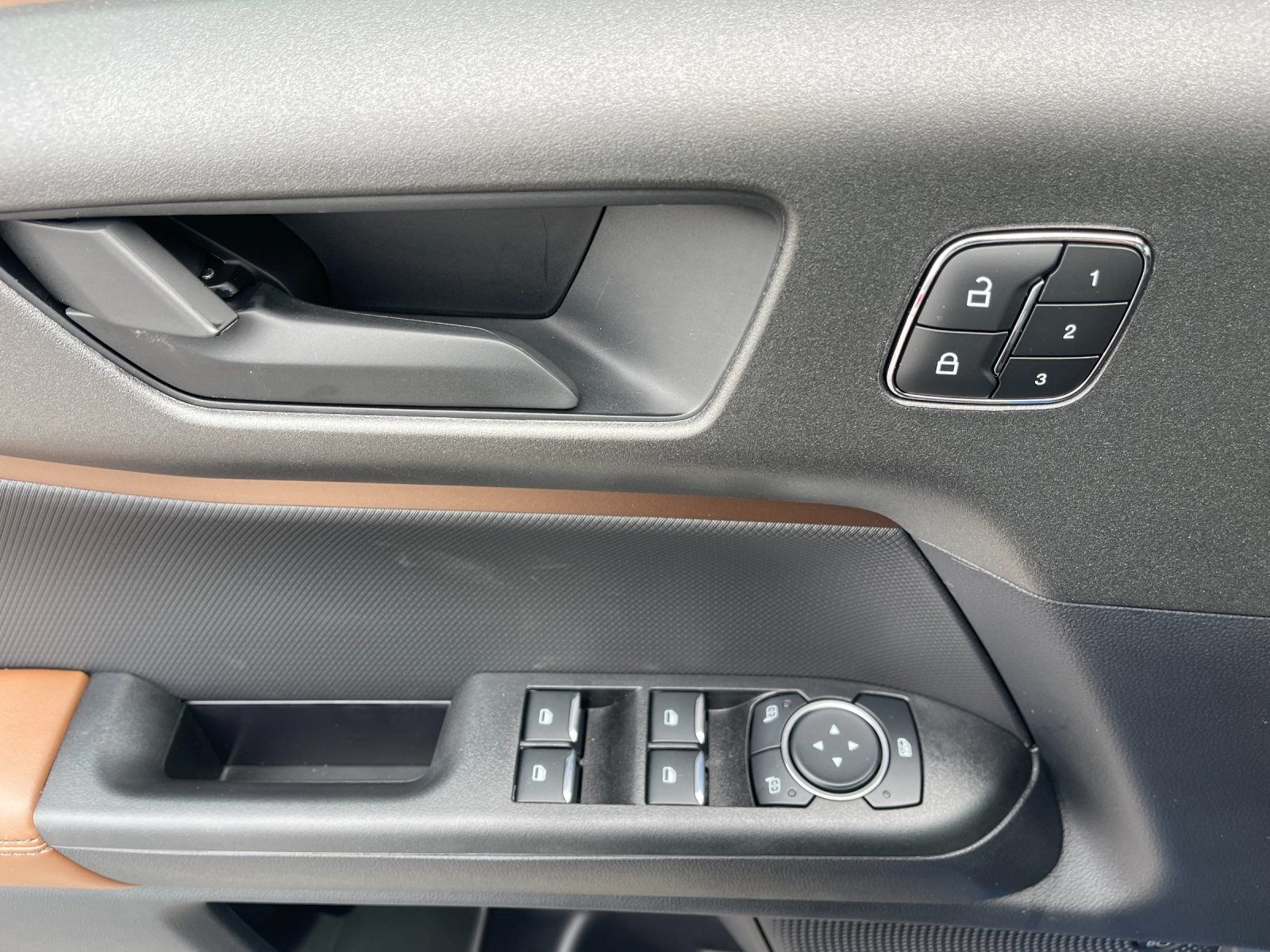 New 2026 Velocity Blue Metallic Ford Outer Banks® image 12