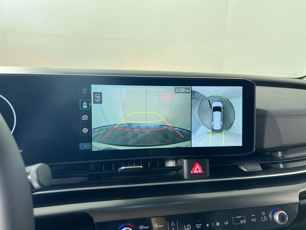 New 2026 Ivory Silver Kia SX Prestige image 28