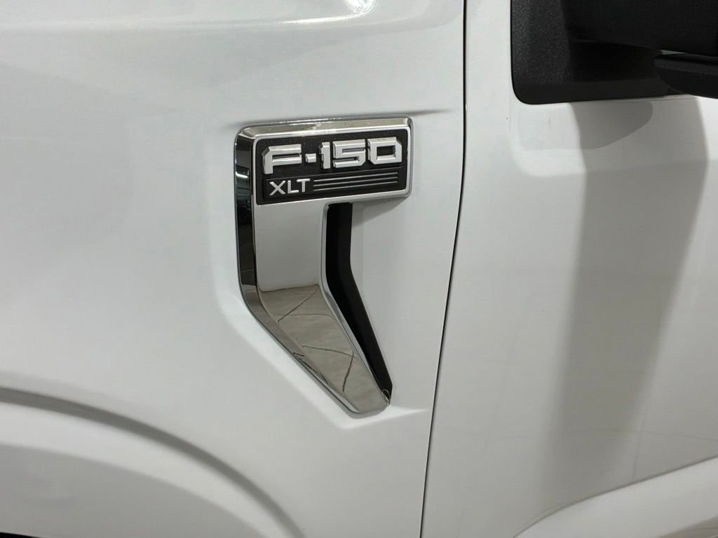 Certified Used 2025 Oxford White Ford XLT image 26