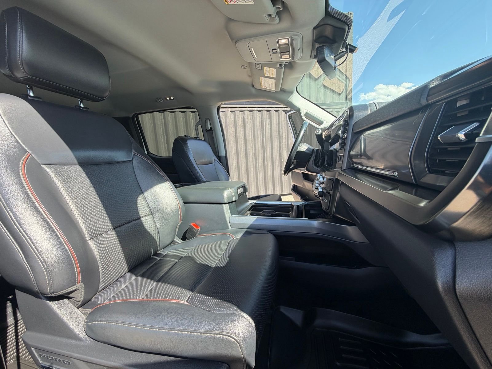 2023 Ford F-350 Super Duty Lariat - Photo 33