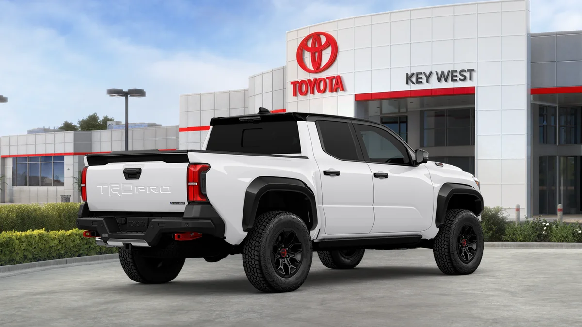 2026 Toyota Tacoma TRD Pro - Photo 32