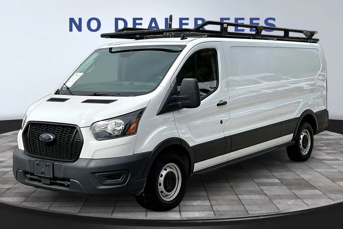 Used 2021  Ford  image 1