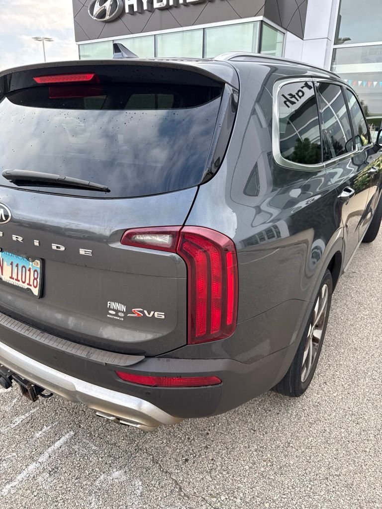 Used 2020 Gray Kia S image 5