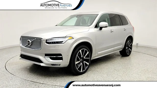 2023 Volvo XC90 B6 AWD Plus 7P w/ 21'' Wheels & harman/kardon Premium Sound
