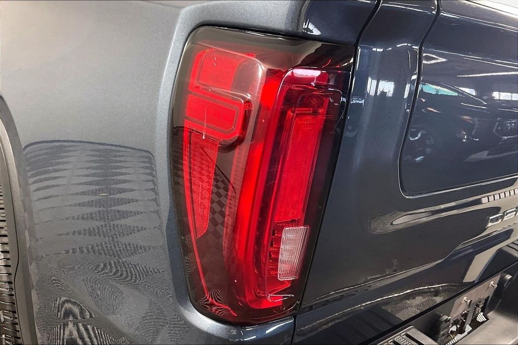 Used 2019 Gray GMC Denali image 19