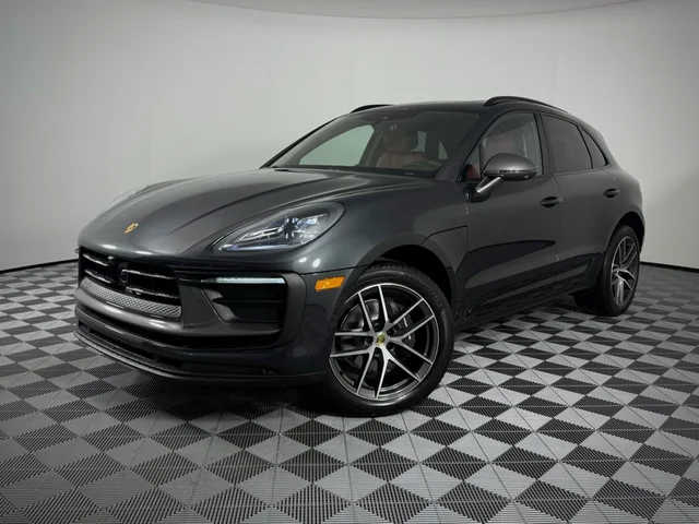 2026 Porsche Macan 