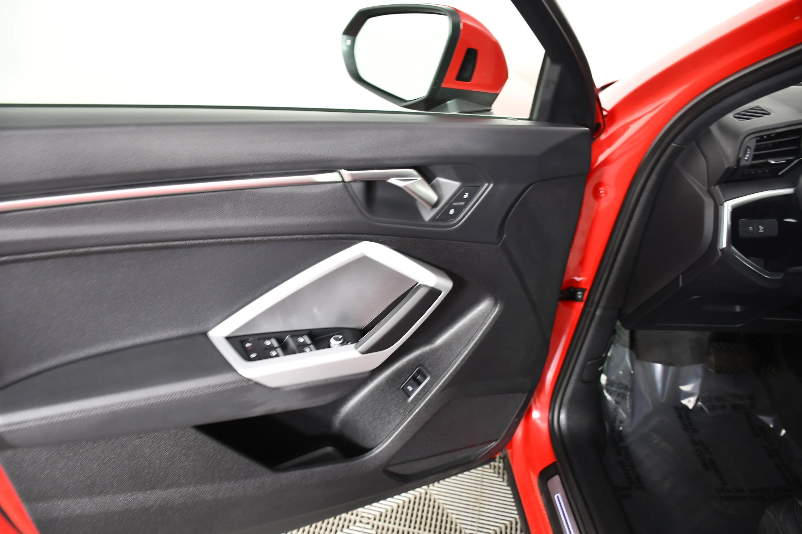 Used 2025 Red Audi S line Premium image 37