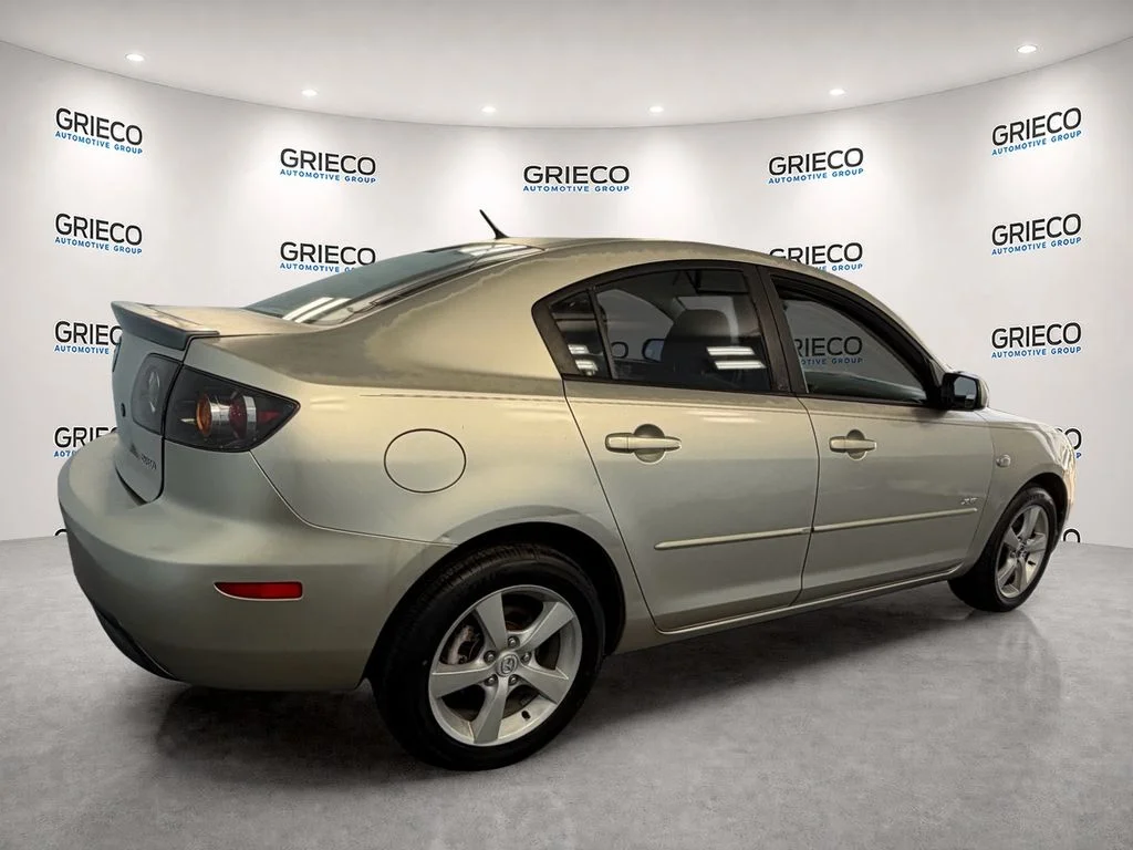 Used 2004 Beige Mazda i Base image 12