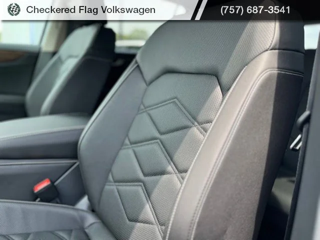 New 2026 Silver Volkswagen 2.0T SE w/Technology image 23