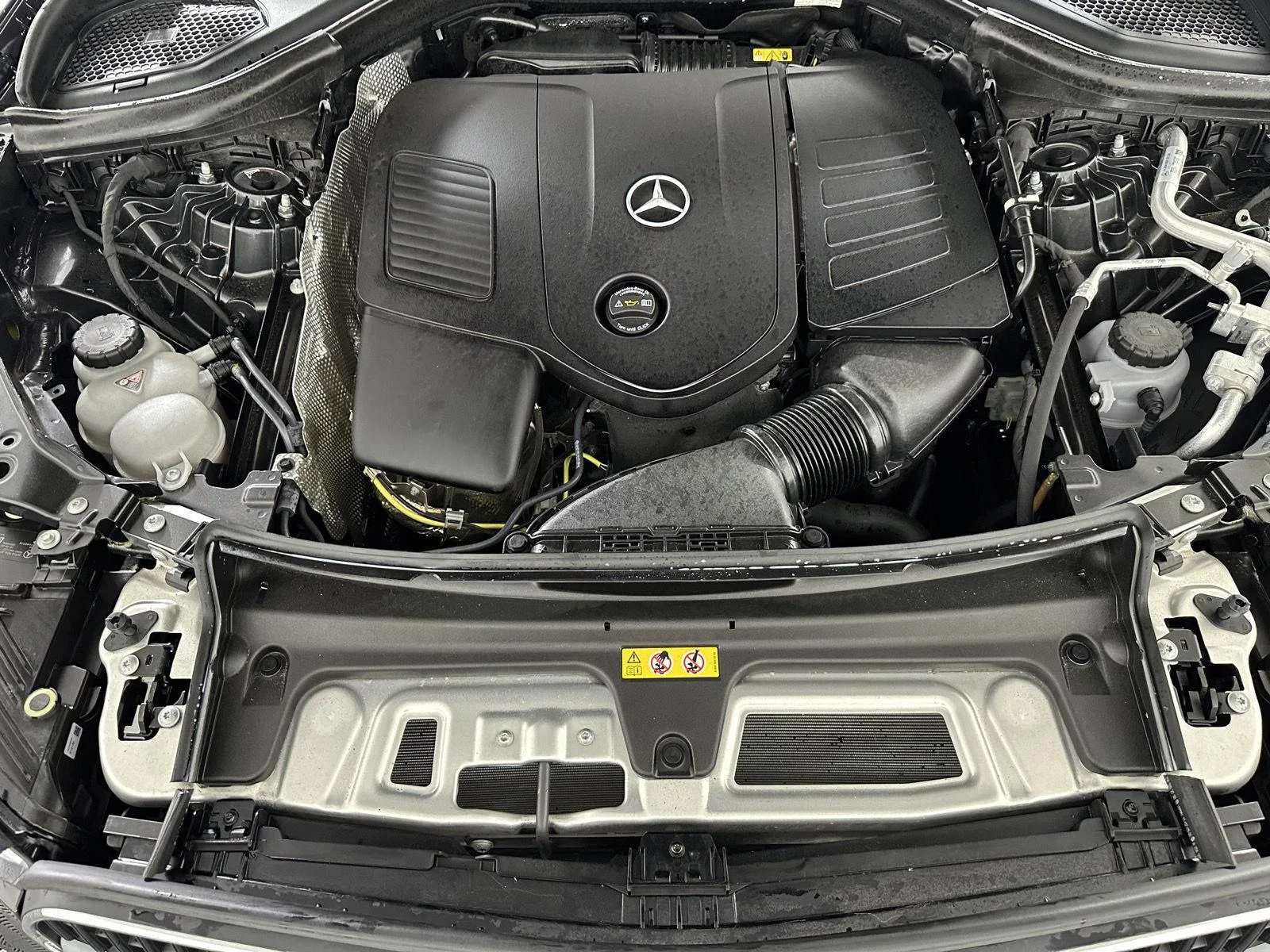 Used 2026  Mercedes-Benz GLC 300 image 38