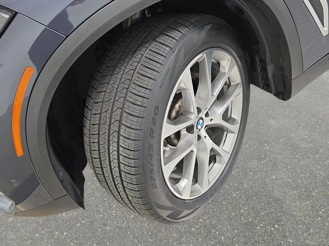 Used 2022 Arctic Gray Metallic BMW xDrive40i image 30