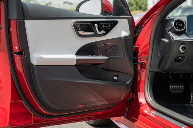 New 2026  Mercedes-Benz C 300 image 36