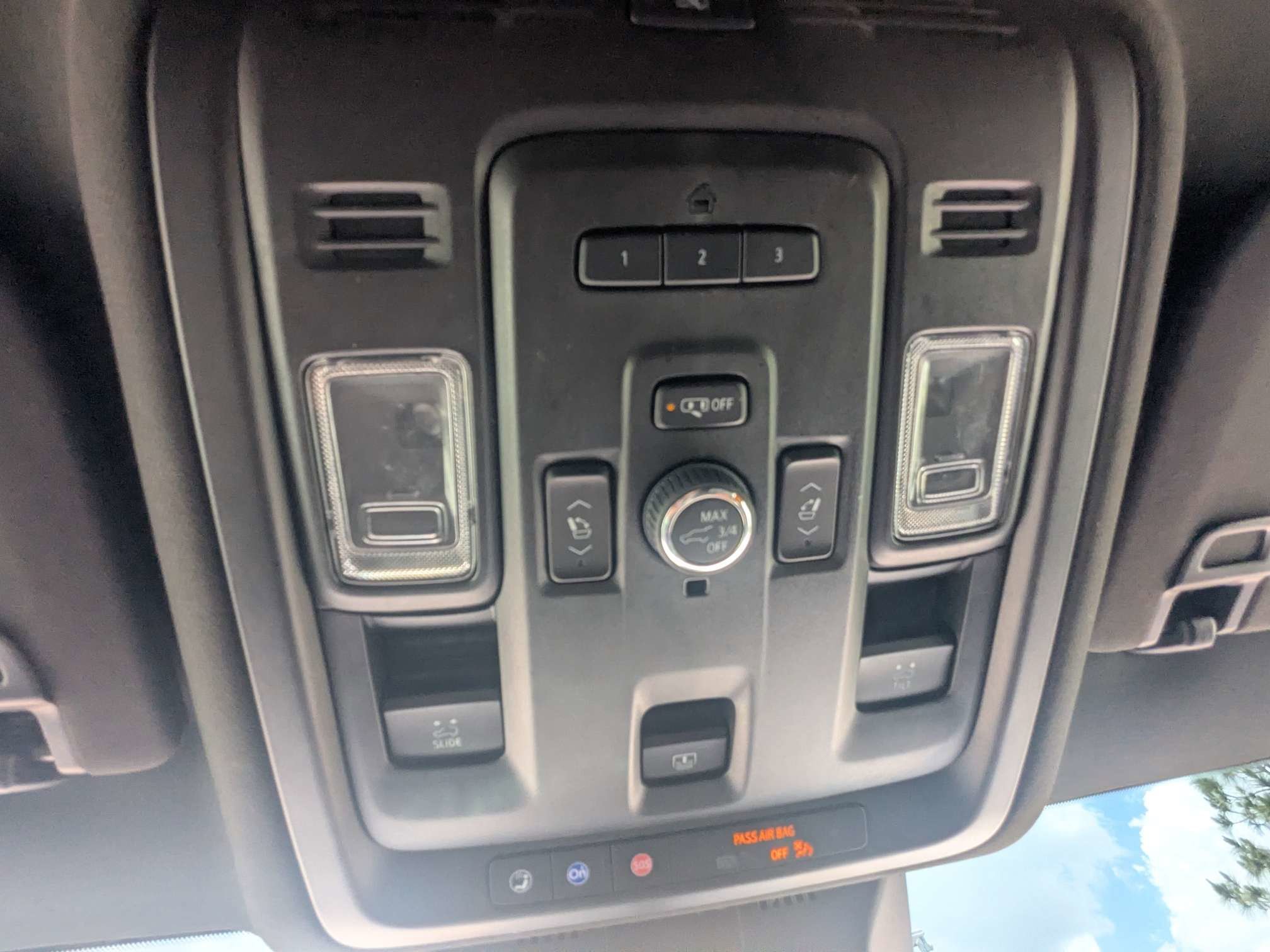 Used 2022 Black Raven Cadillac Sport image 27
