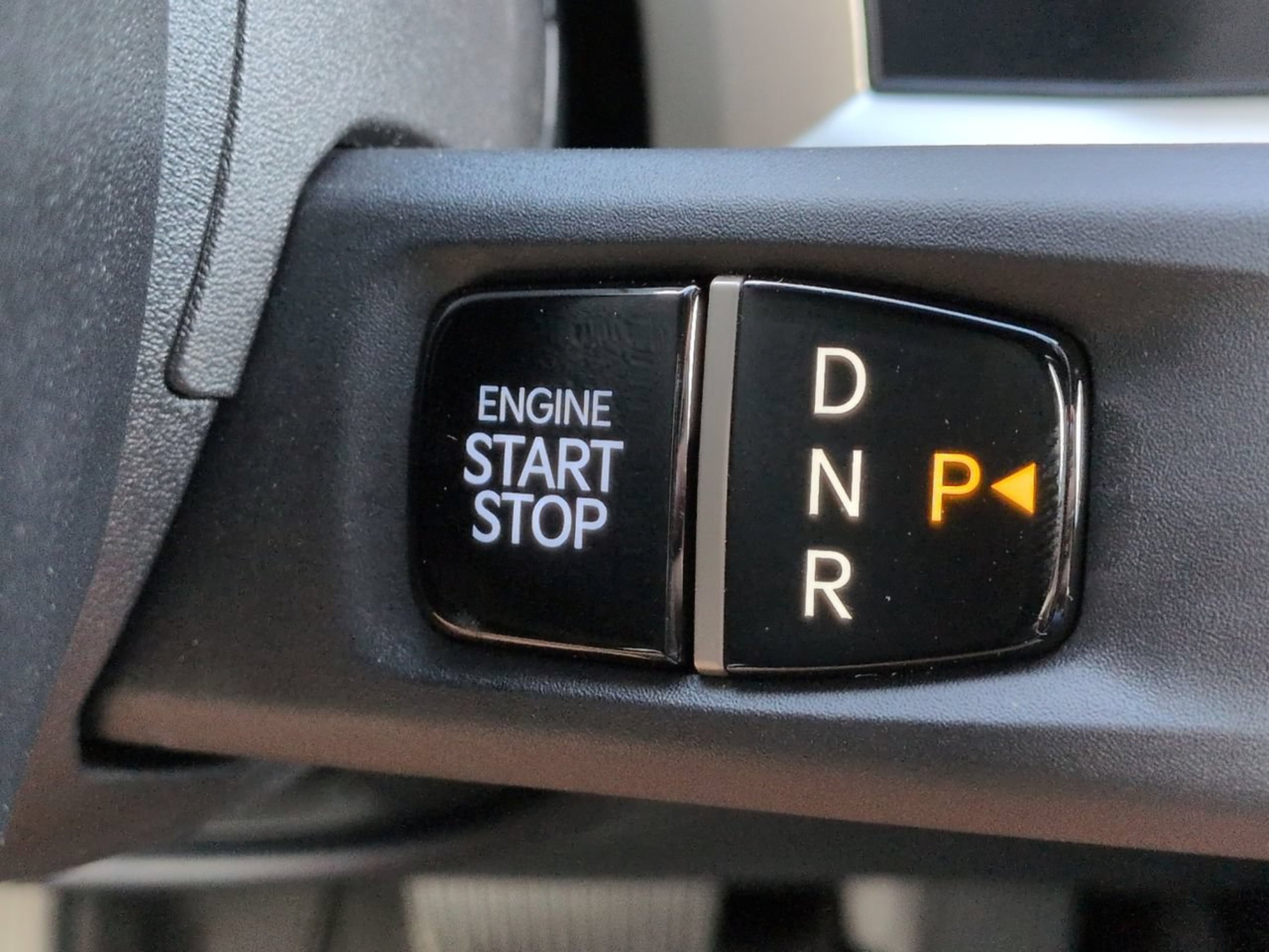 New 2027 Ebony Black Kia S image 32