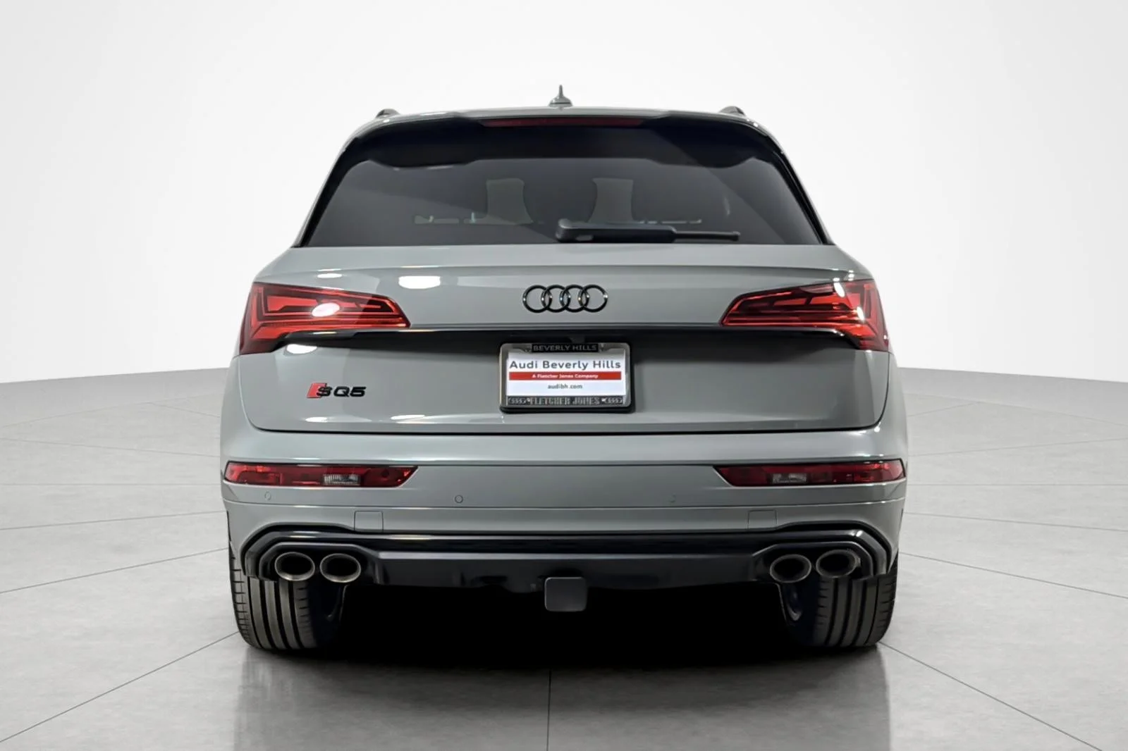 Used 2022 Quantum Gray Audi Premium Plus 3.0 TFSI quattro image 4