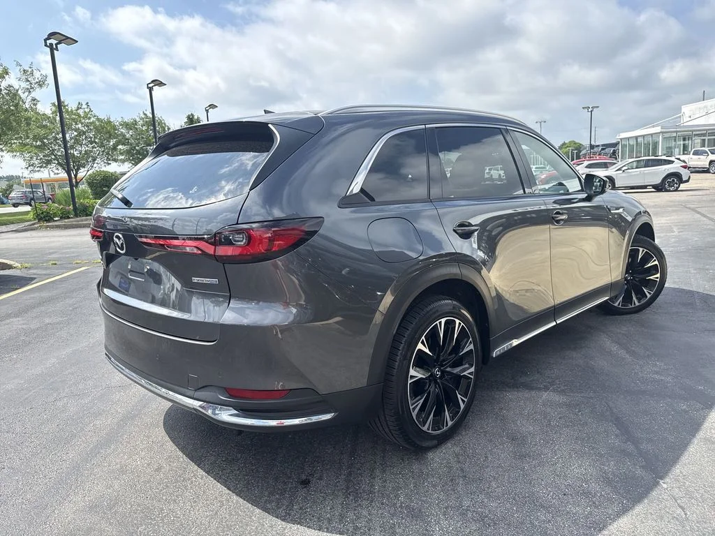 Used 2024 Gray Mazda Premium Plus image 3