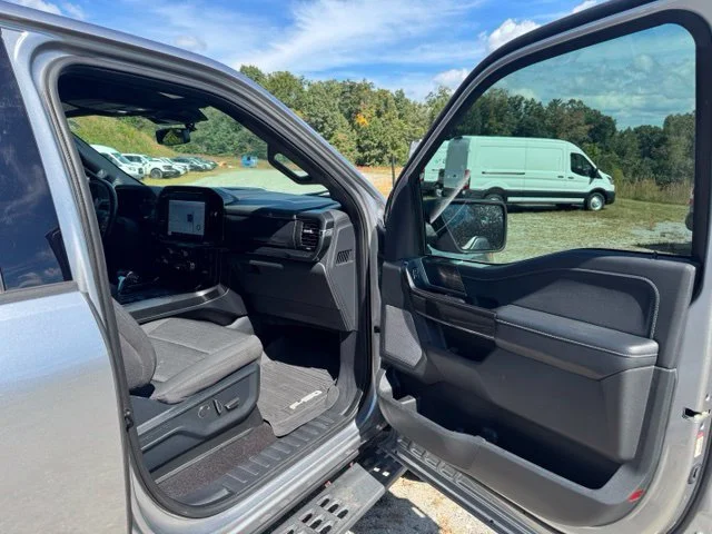 Used 2021 Silver Ford XLT image 13