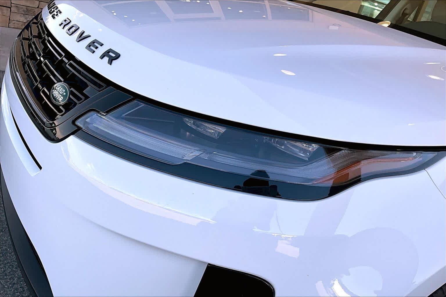 Used 2024 Fuji White Land Rover Core S image 28