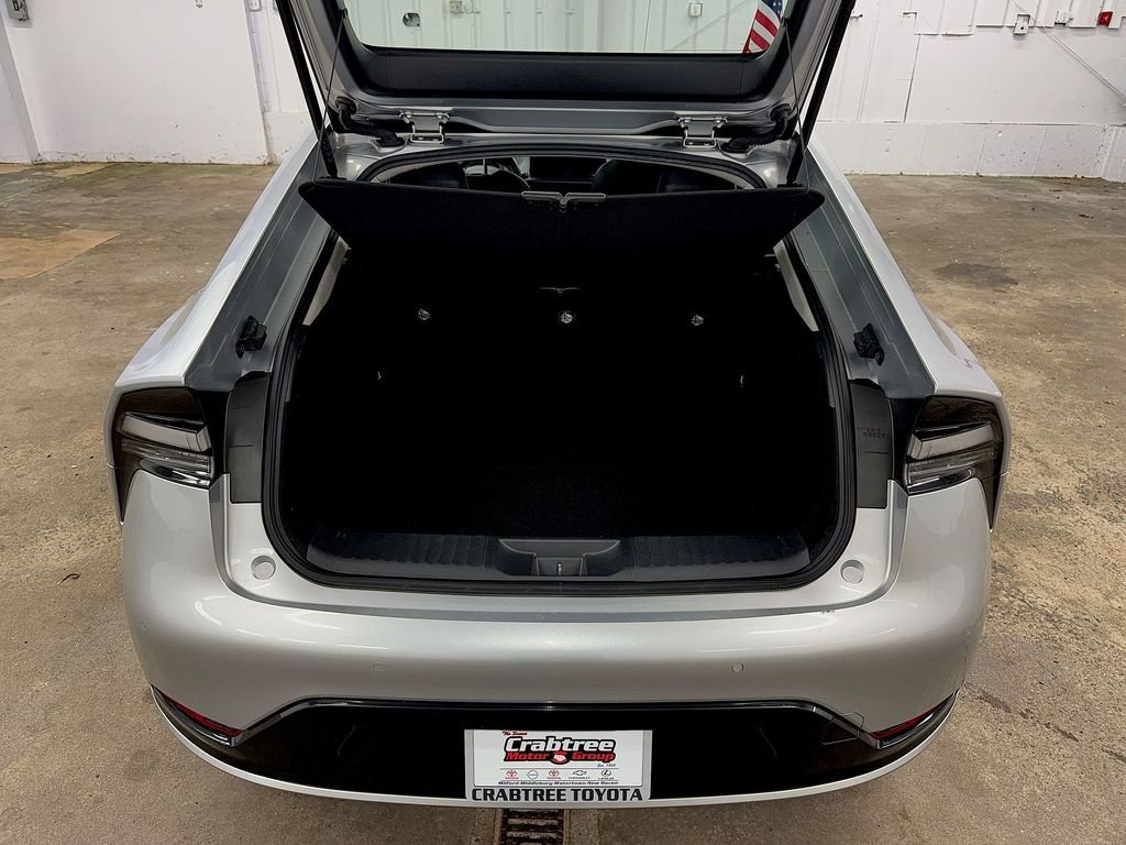 Used 2023  Toyota XSE image 18